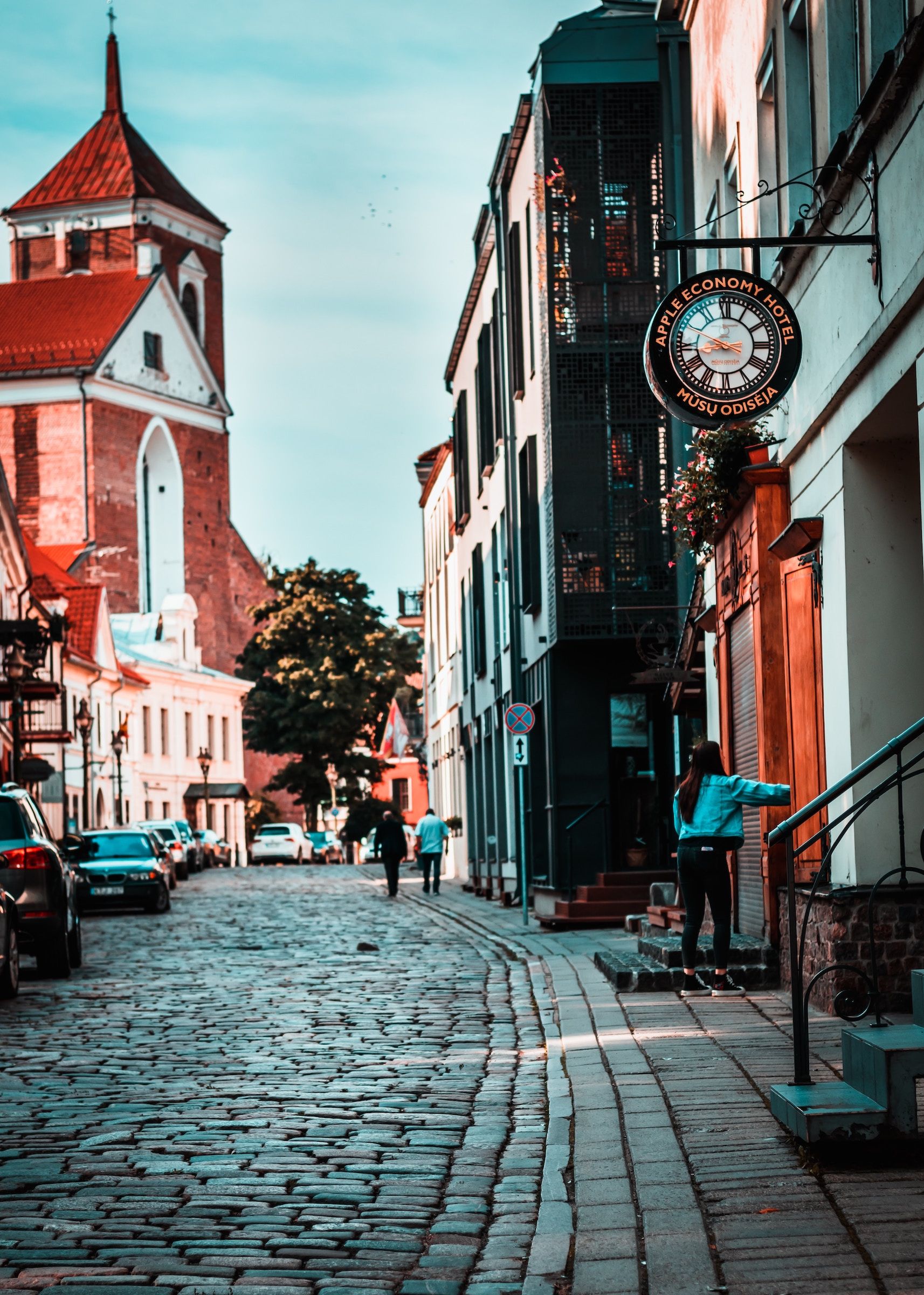 Altstadtstraße in Kaunas mit Kopfsteinpflaster
