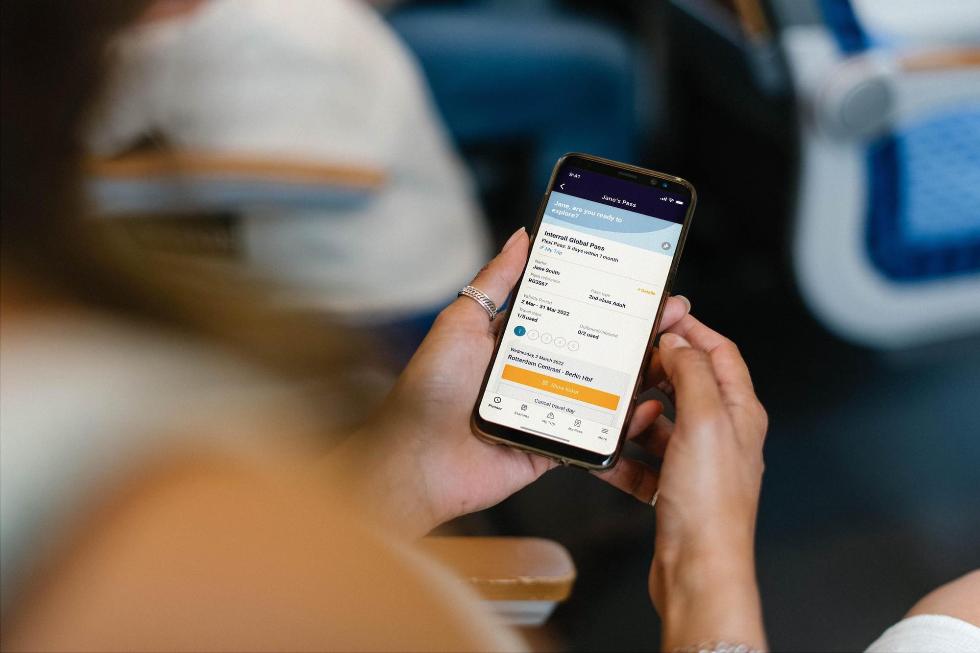 Mobiler Interrail-Pass auf dem Handy